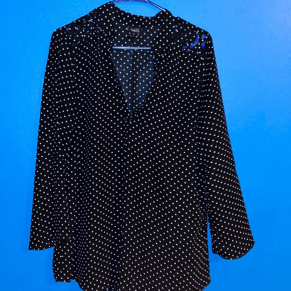 Rue21 black with white dots cross pattern to make it like a cold shoulder